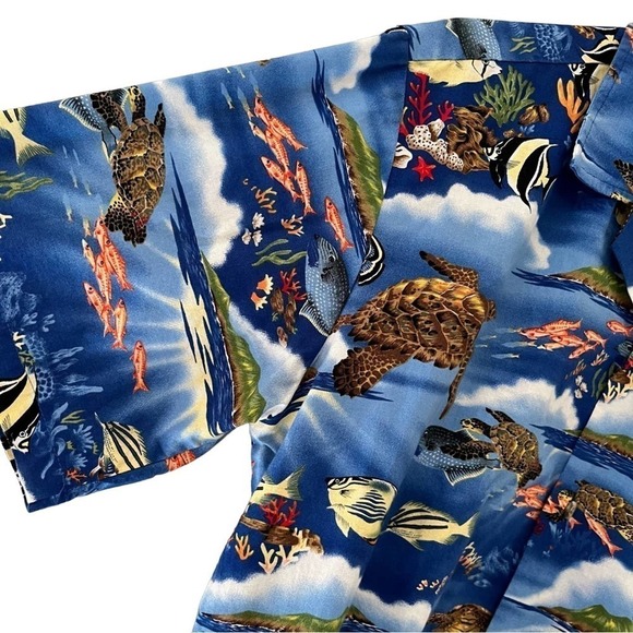 Vintage Hawaii Brand Sea Turtles Blue All Over Print Hawaiian Shirt Made In USA - Picture 4 of 5